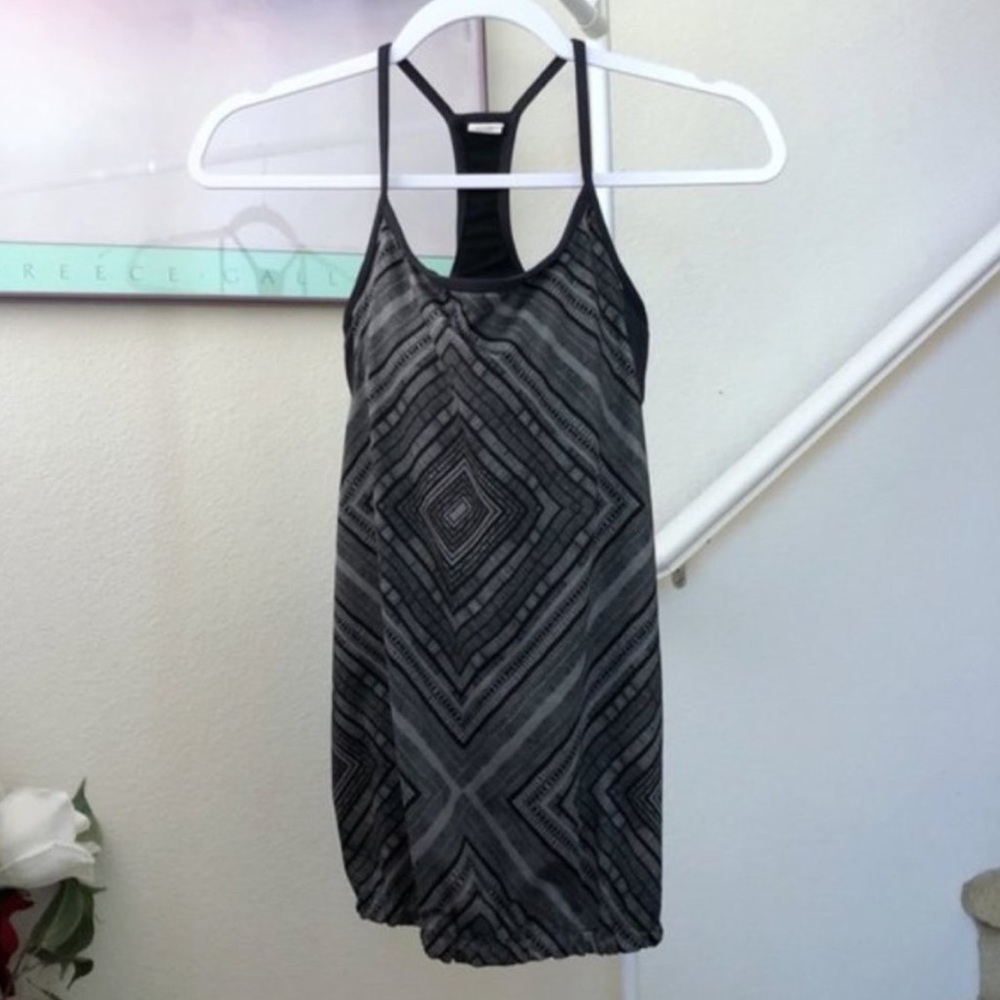 Workout tank top